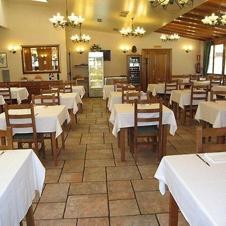 Hostal Lorentxo Olave Zewnętrze zdjęcie